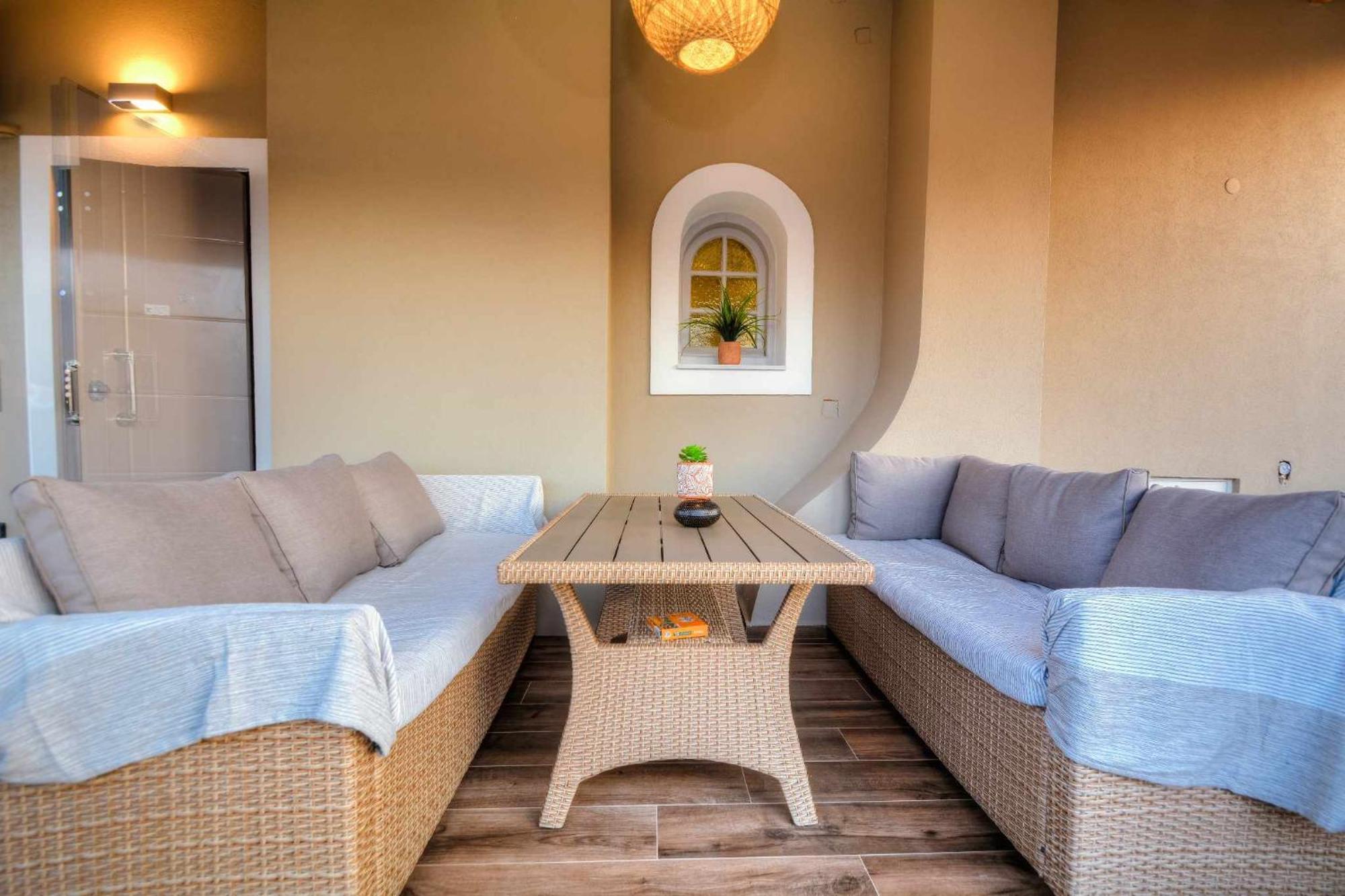 Holiday home Stratos House! *